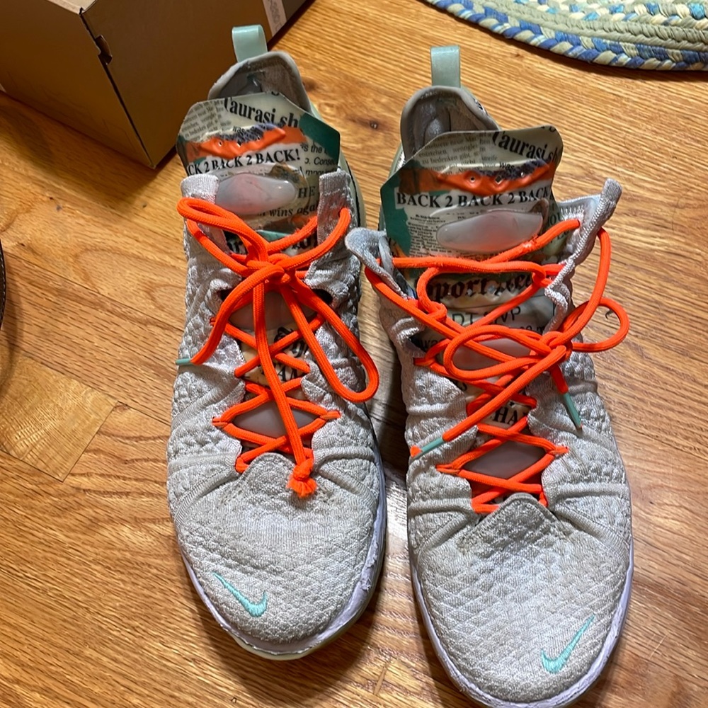 Nike basketball shoes LeBron XVIII Men’s size 11 Women’s size 12.5 - used